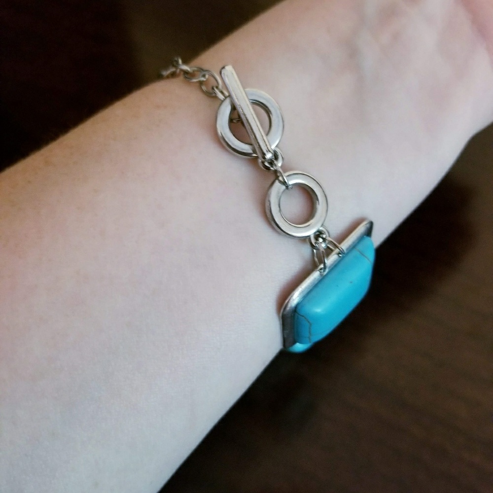 Turquoise statement bracelet - Picture 2 of 6